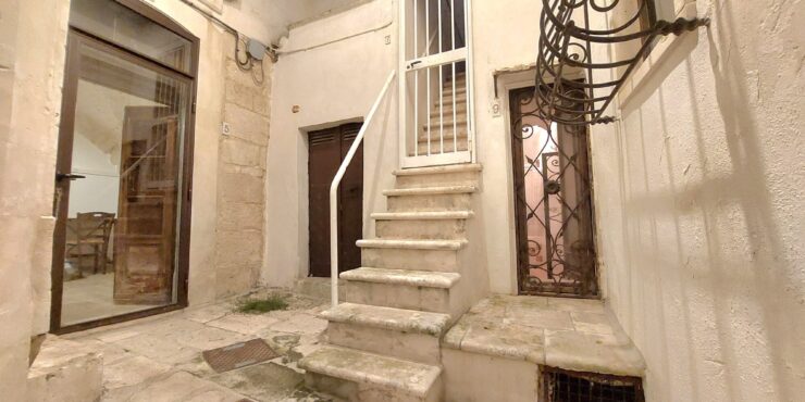 Rif.113 Due Appartamenti piano terra, finemente ristrutturati, centro storico adiacenze Piazza Agostino Casavola – Martina Franca