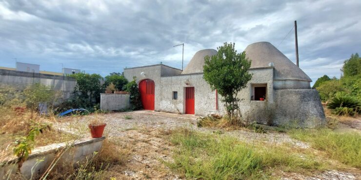 Rif.152 Suggestivo complesso di Trulli con vasto Terreno, Martina Franca (Ta)