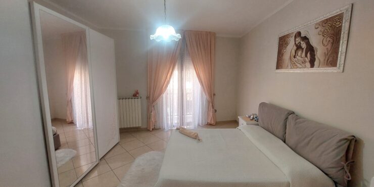 Ampio e luminoso quadrilocale ristrutturato, San Giorgio J. Taranto